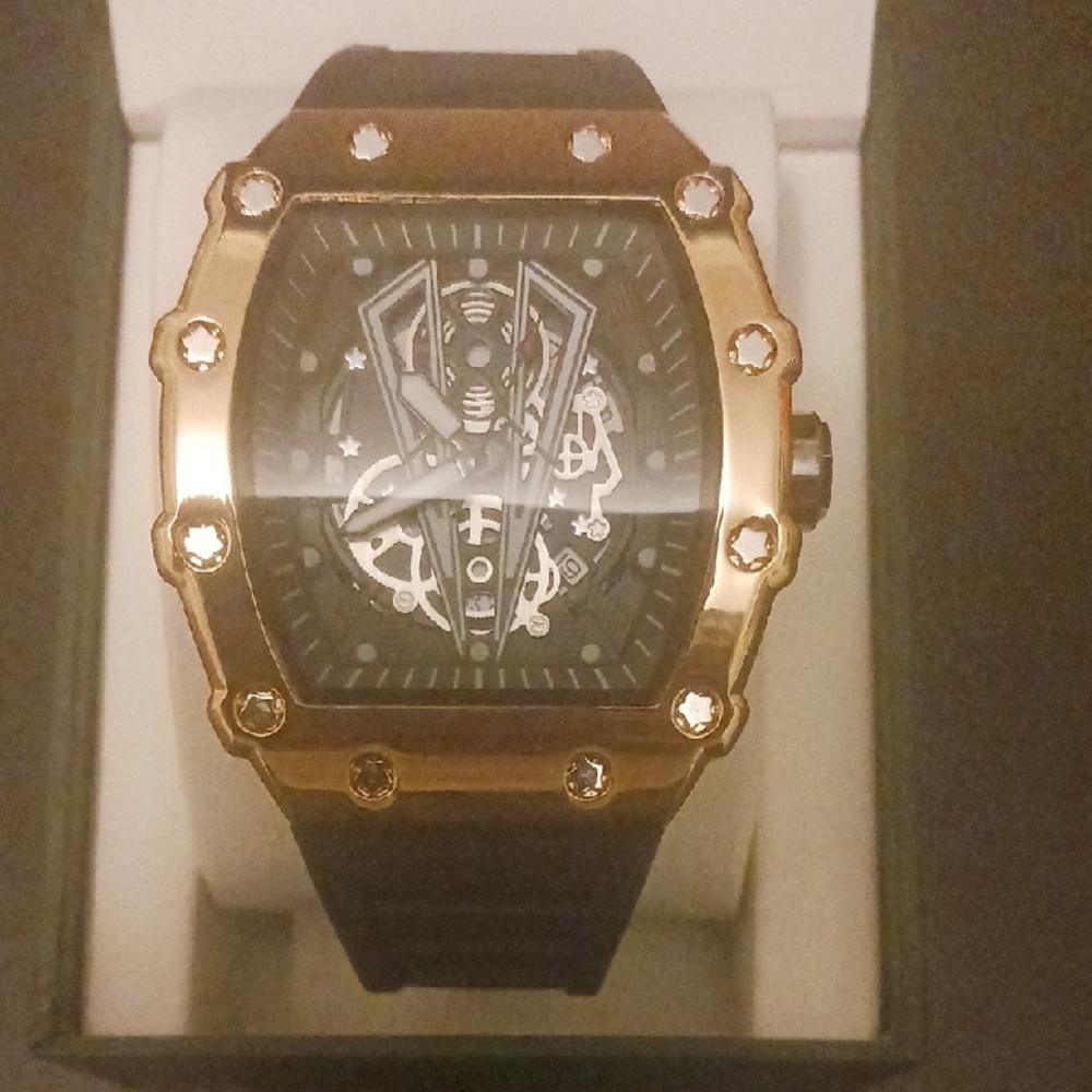 Rose Gold and Black Quartz Watch for Men's